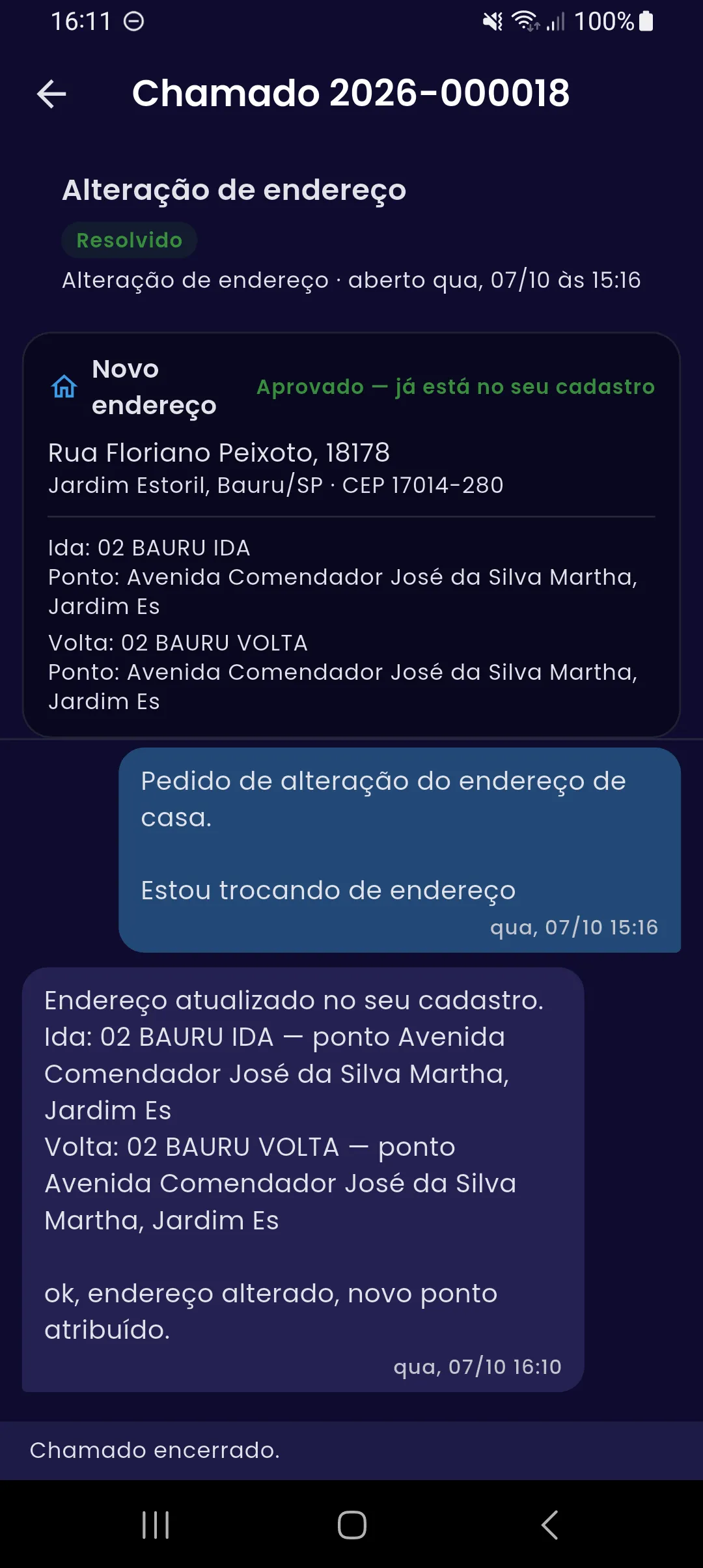 Chamado de alteração de endereço no app, resolvido: o novo endereço aprovado e já no cadastro, com a linha e o ponto de ida e de volta recalculados, e a resposta do RH.